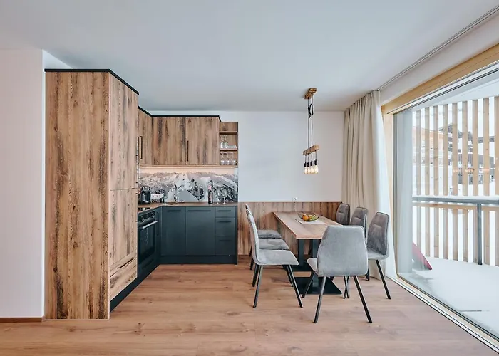 1400 Flexenlodge アパート